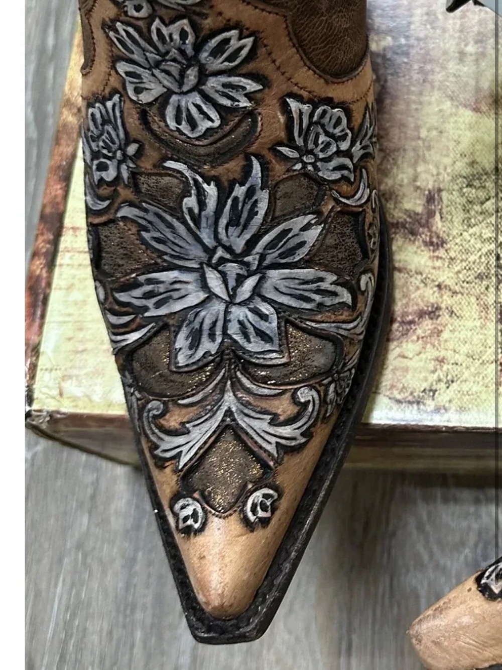 Old gringo aster in brass bone hand tooled floral ankle  boots RTL $698 8 - Picture 3 of 14